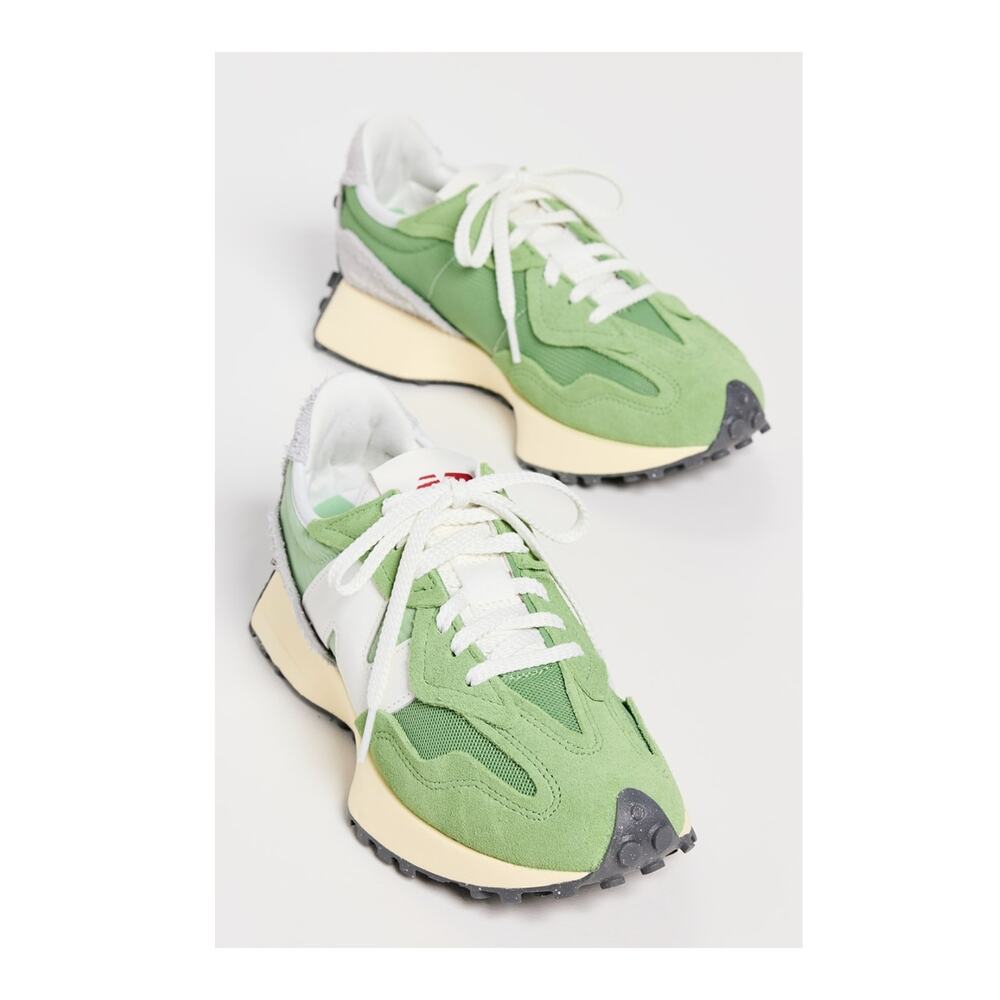 NEW BALANCE NWOB 327 Sneaker Suede Light Green Gray U327WRD Women's 10.5